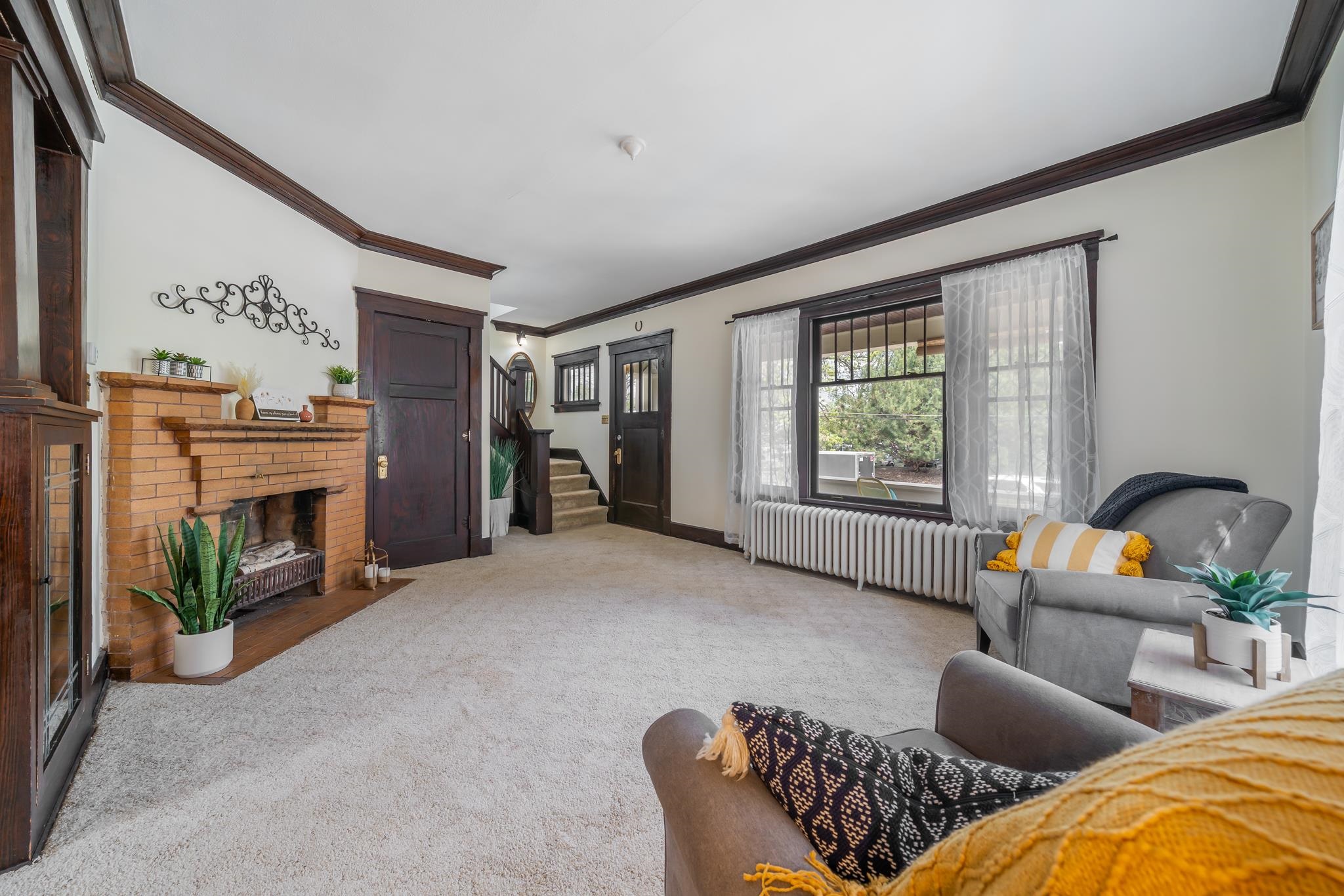 30 Oaklawn Avenue