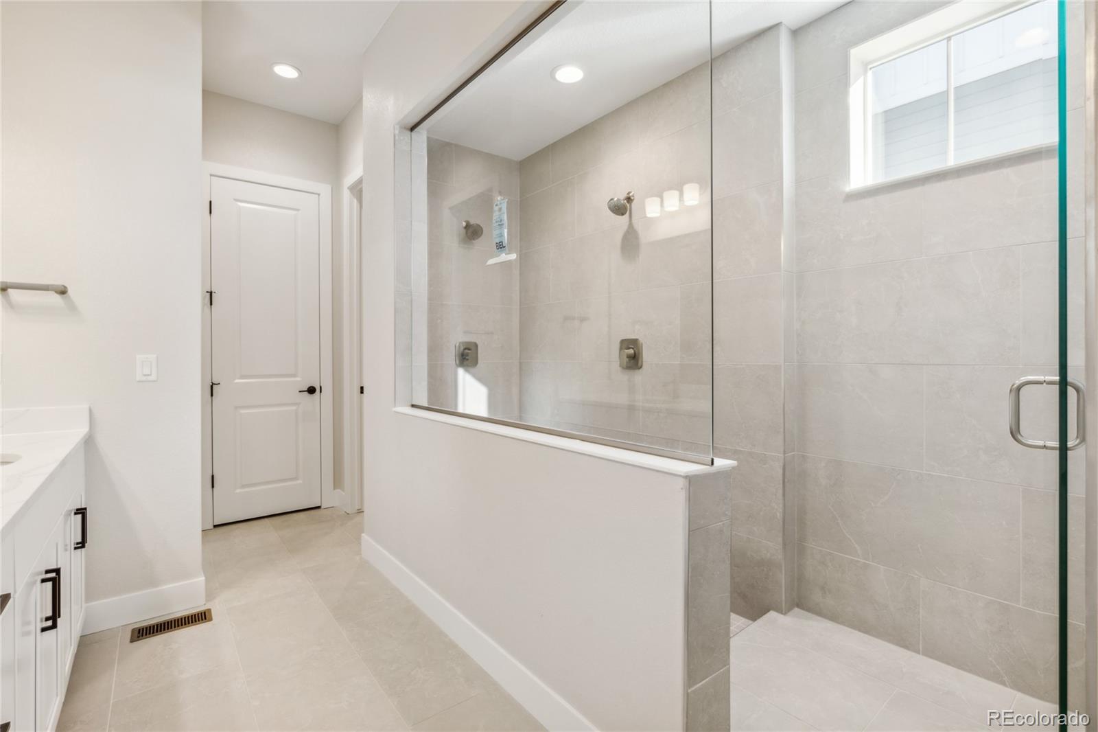 3813 Freestone Point