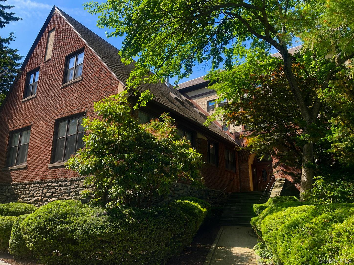 One of a kind very spacious 1,138 SQFT loft style boutique condo in Hartsdale. 12' high ceilings with toll large windows for natural light comes in all rooms. Refinished floors and freshly painted. Washer/Dryer in the unit, CAC. 2 parking spaces designated with this unit (1 assigned and 1 unassigned). There are 2 exists for this unit; one on the back is less steps to enter the building. Very private peaceful greenly yard for relaxing or entertaining. A block away to Central Park Avenue's shopping and restaurants. Great for commuters, convenient for Express Bus on Central Park Ave, and Hartsdale Metro North station is nearby.