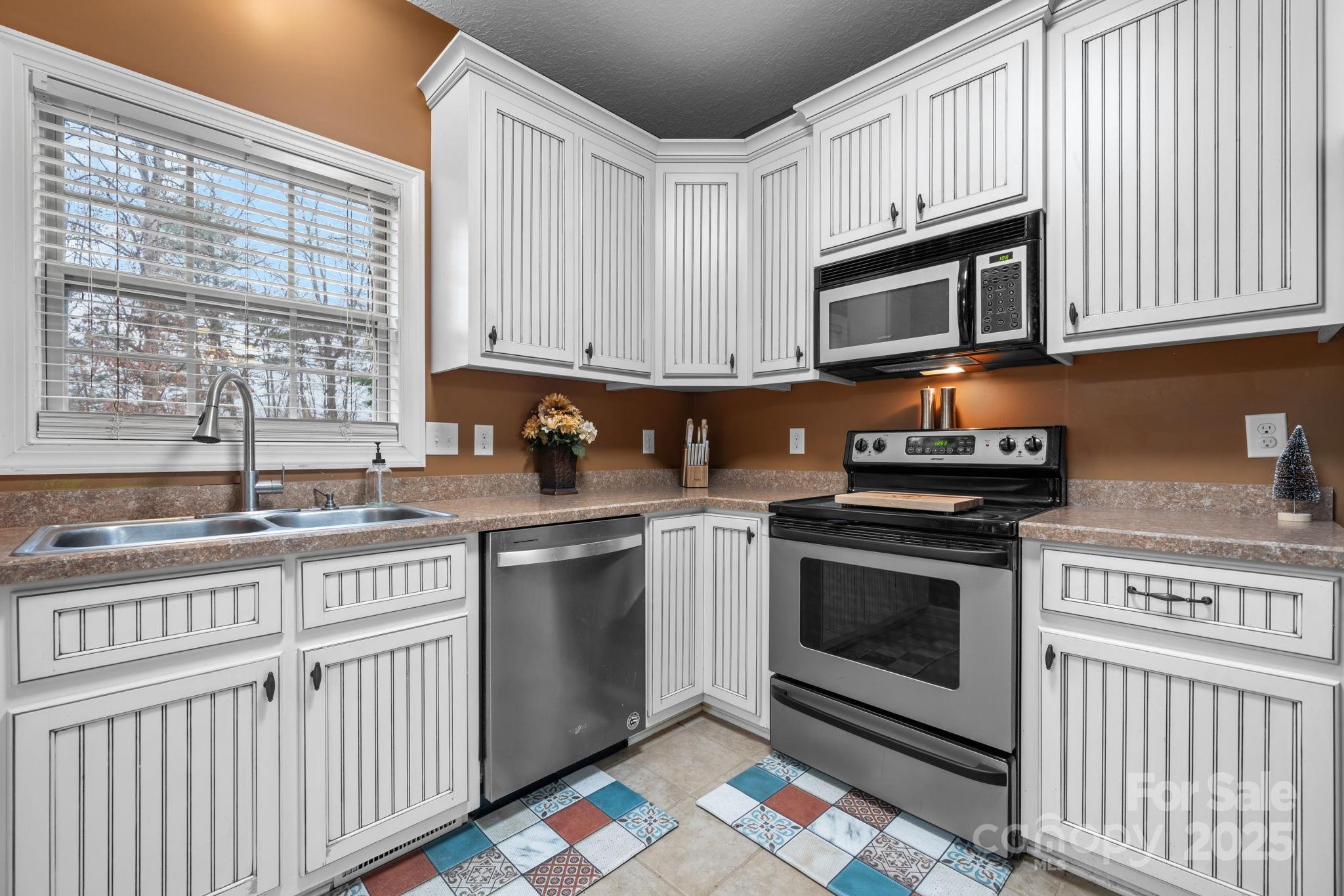 107 Maplewood Court