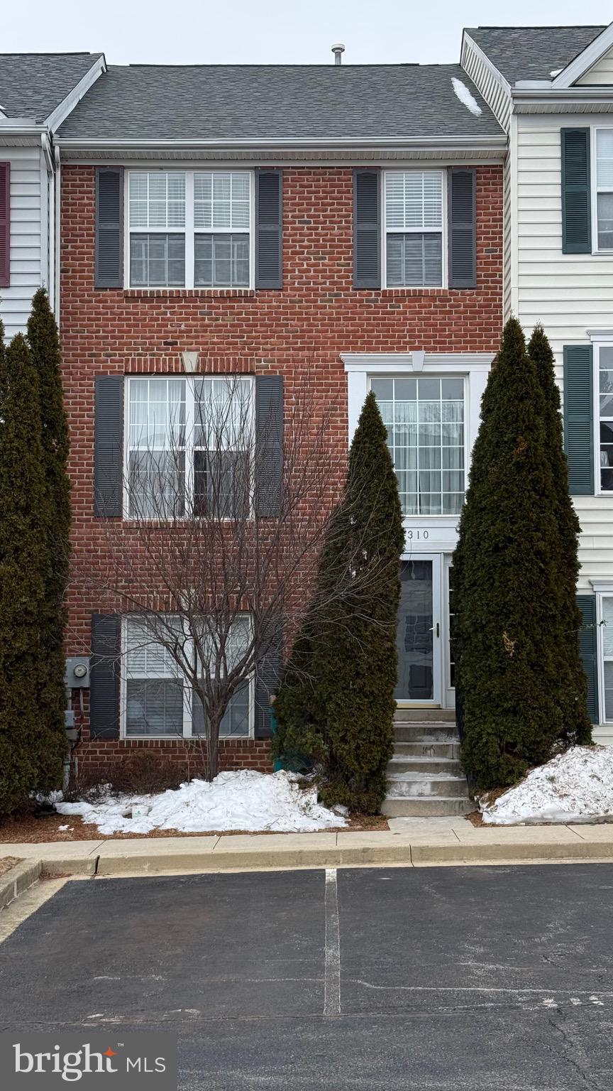 310 Green Fern Circle