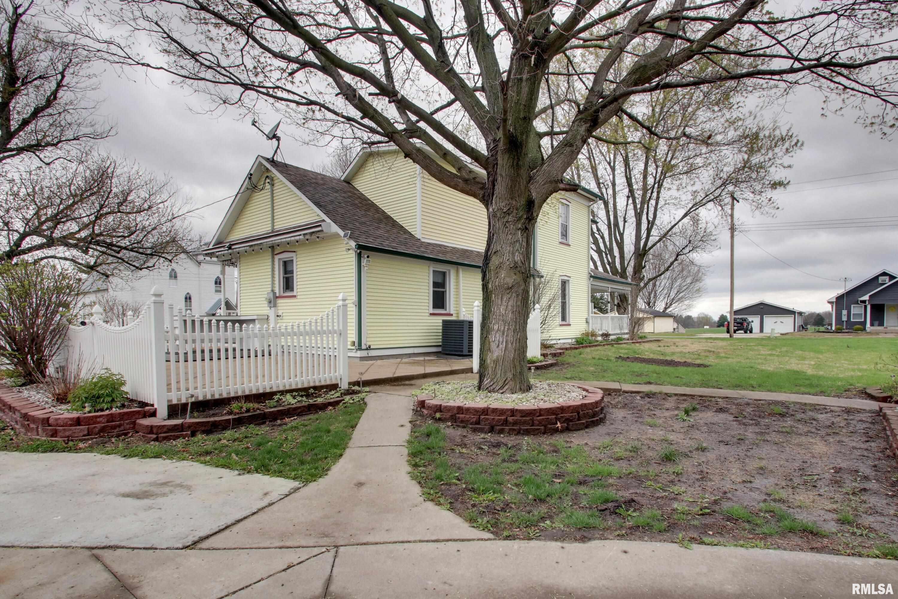 309 W Edwards Street