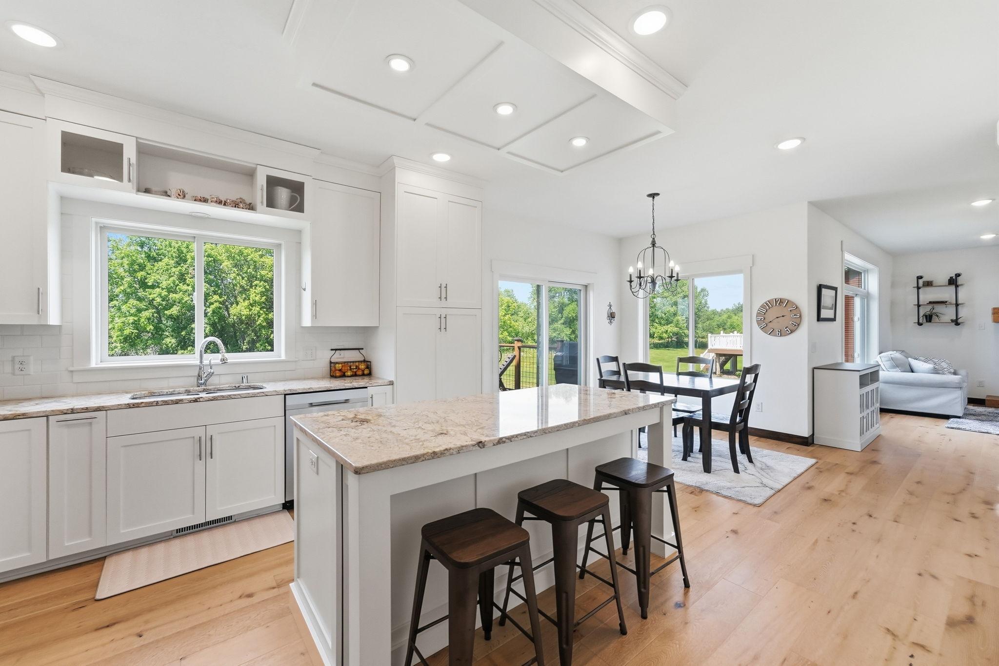 2022 Sandstone Loop N