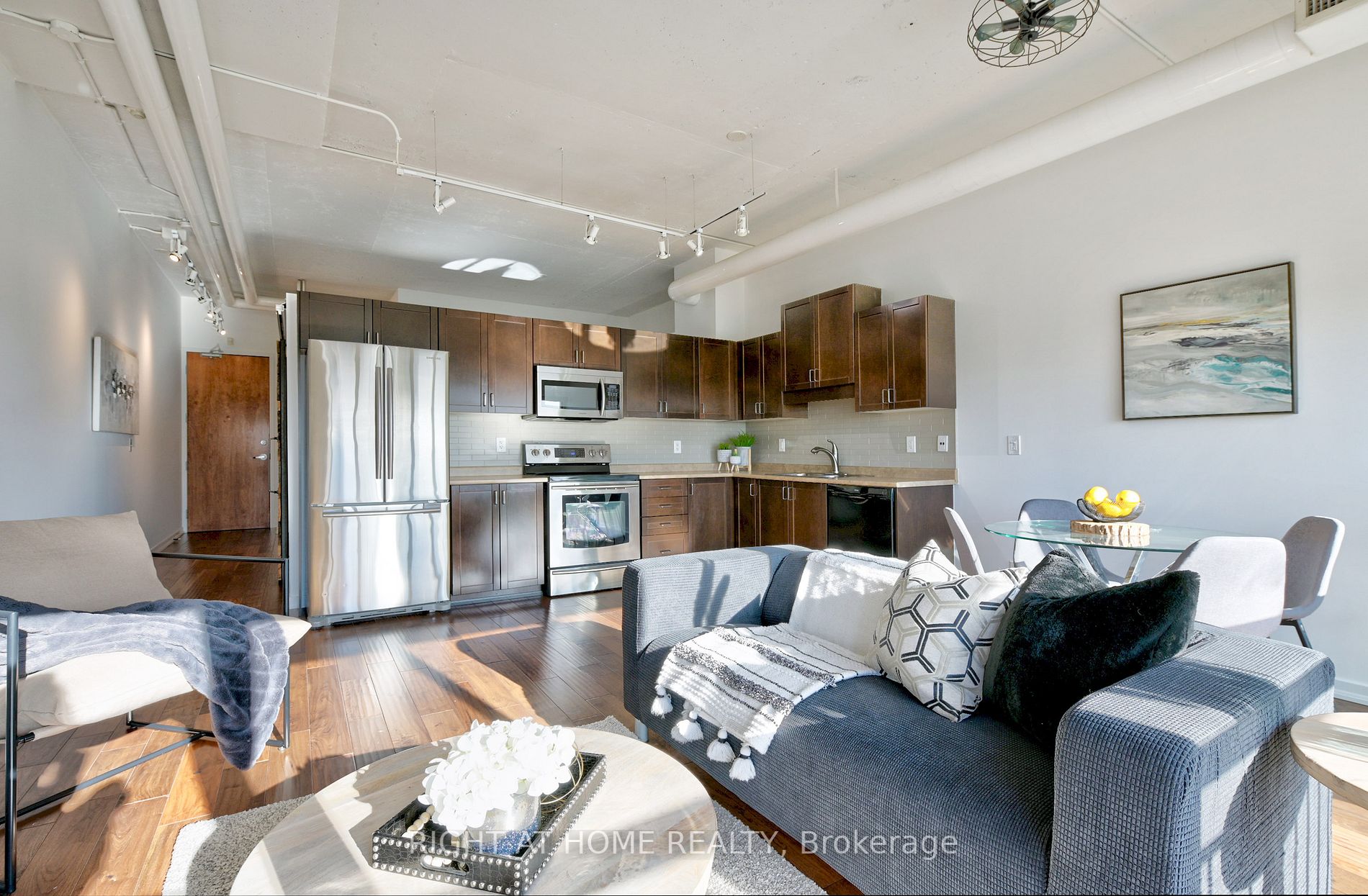 2 Fieldway Rd 611
