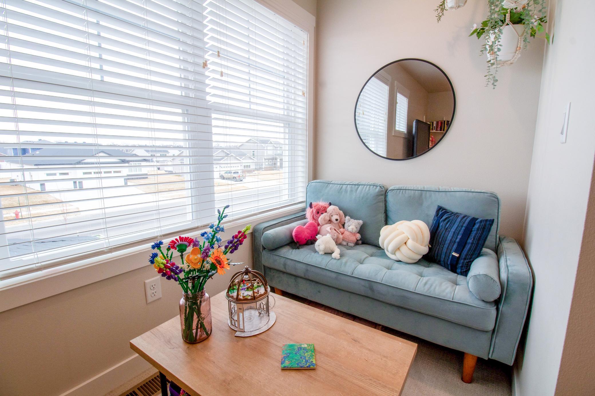 8825 Meadowlark Parkway