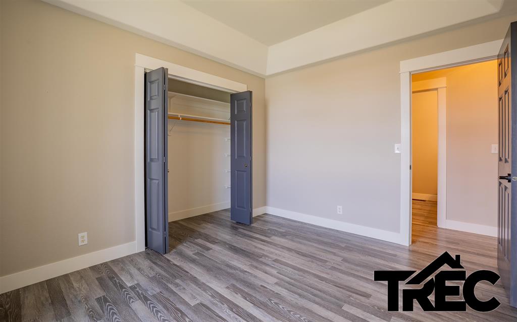 642 Cedarwood