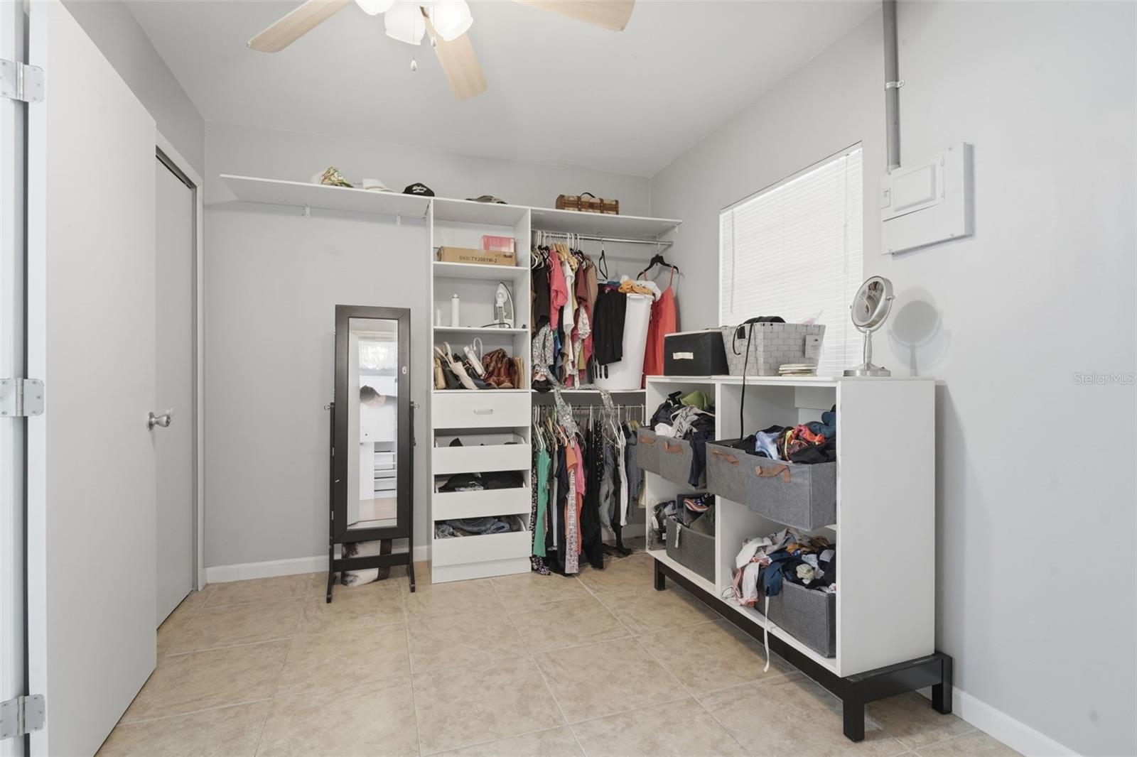 65 Community Dr