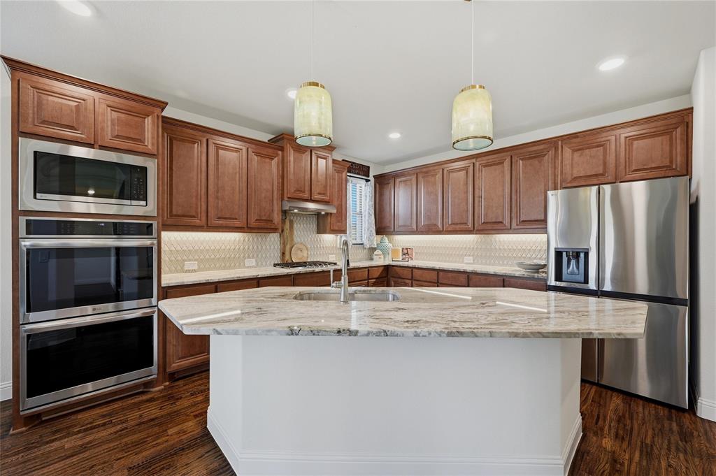 2708 W Cascade Drive