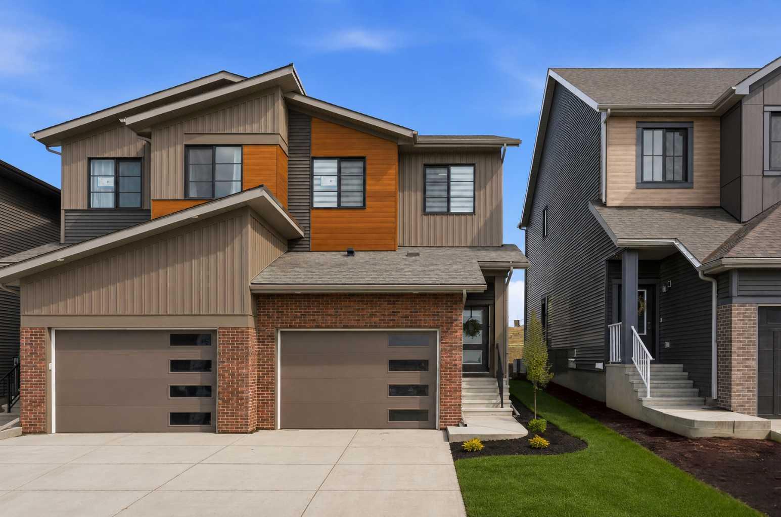 55 Heritage Manor