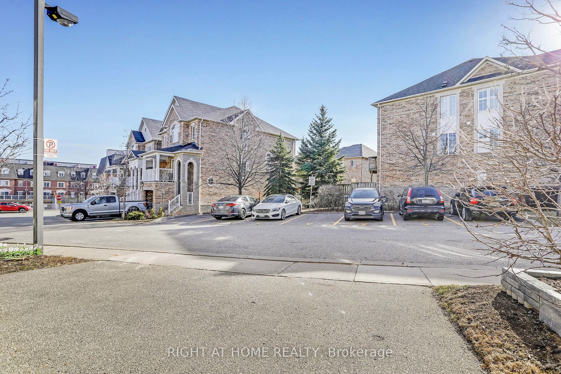 601 Shoreline Dr 194