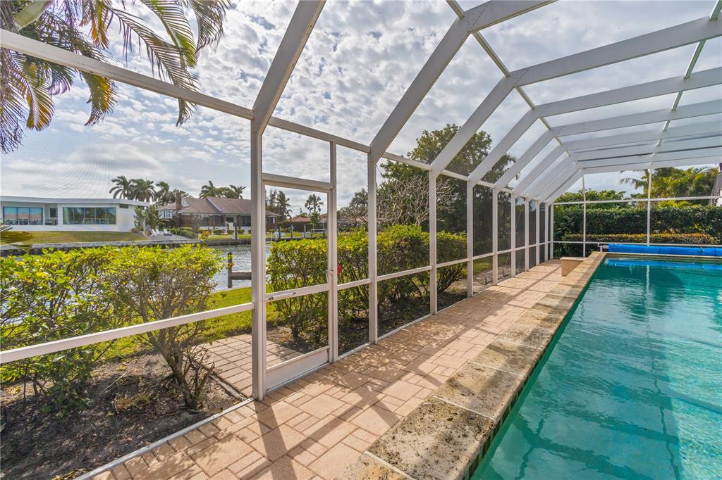 700 Old Compass Road