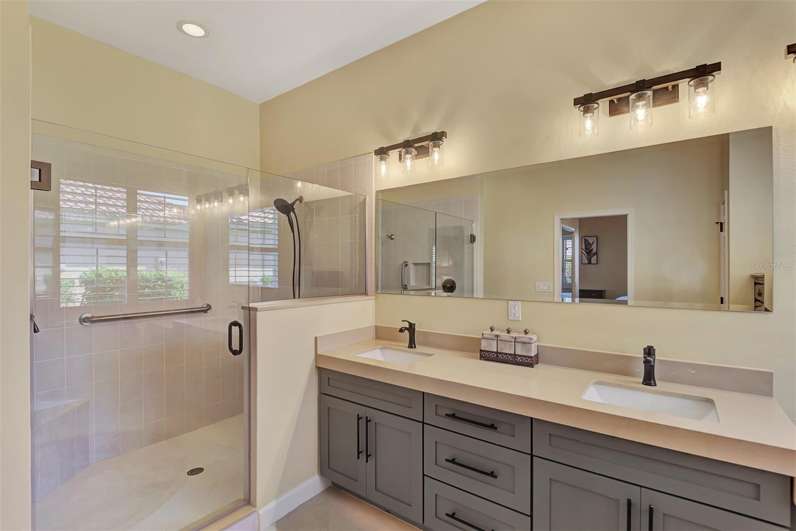 13335 Golf Pointe Drive