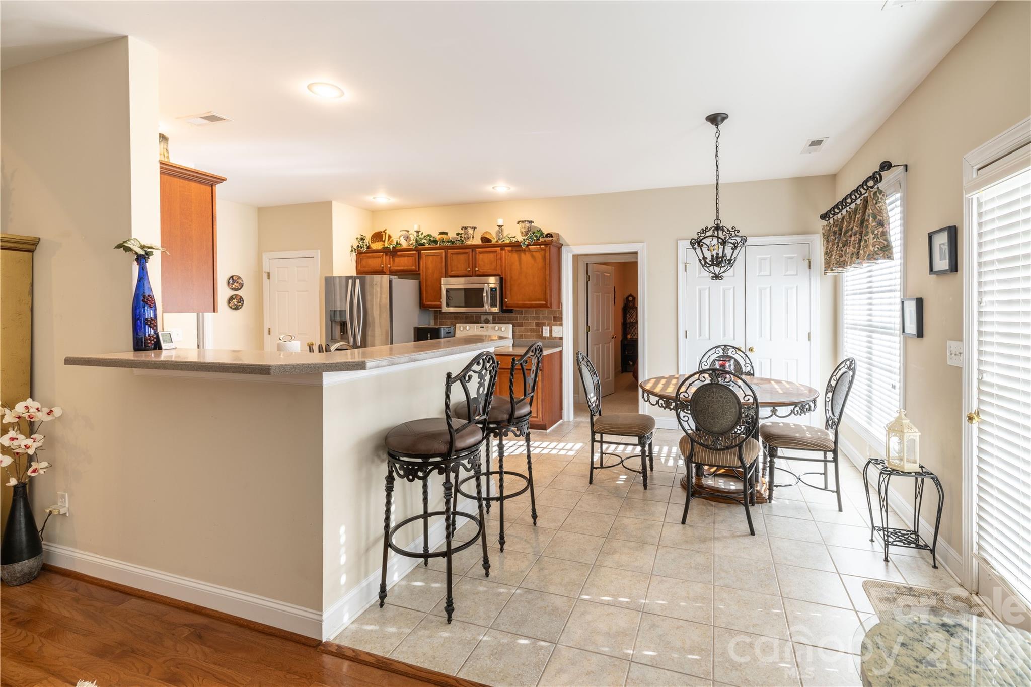 10806 Willow Oak Road