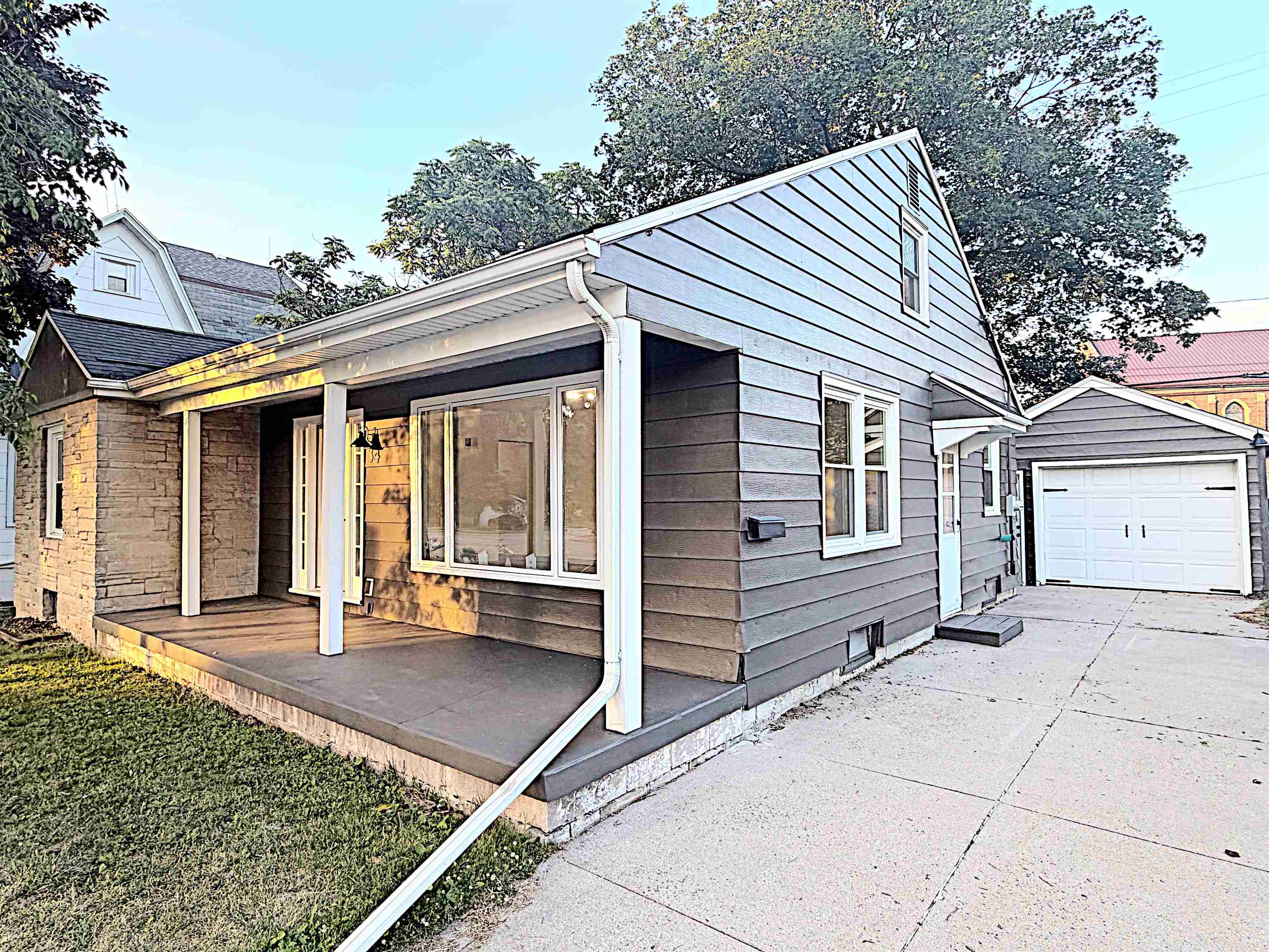 34 N Madison Street