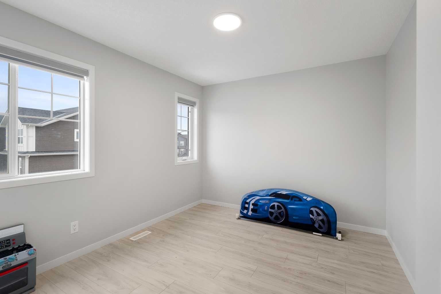 22 Edith Manor NW