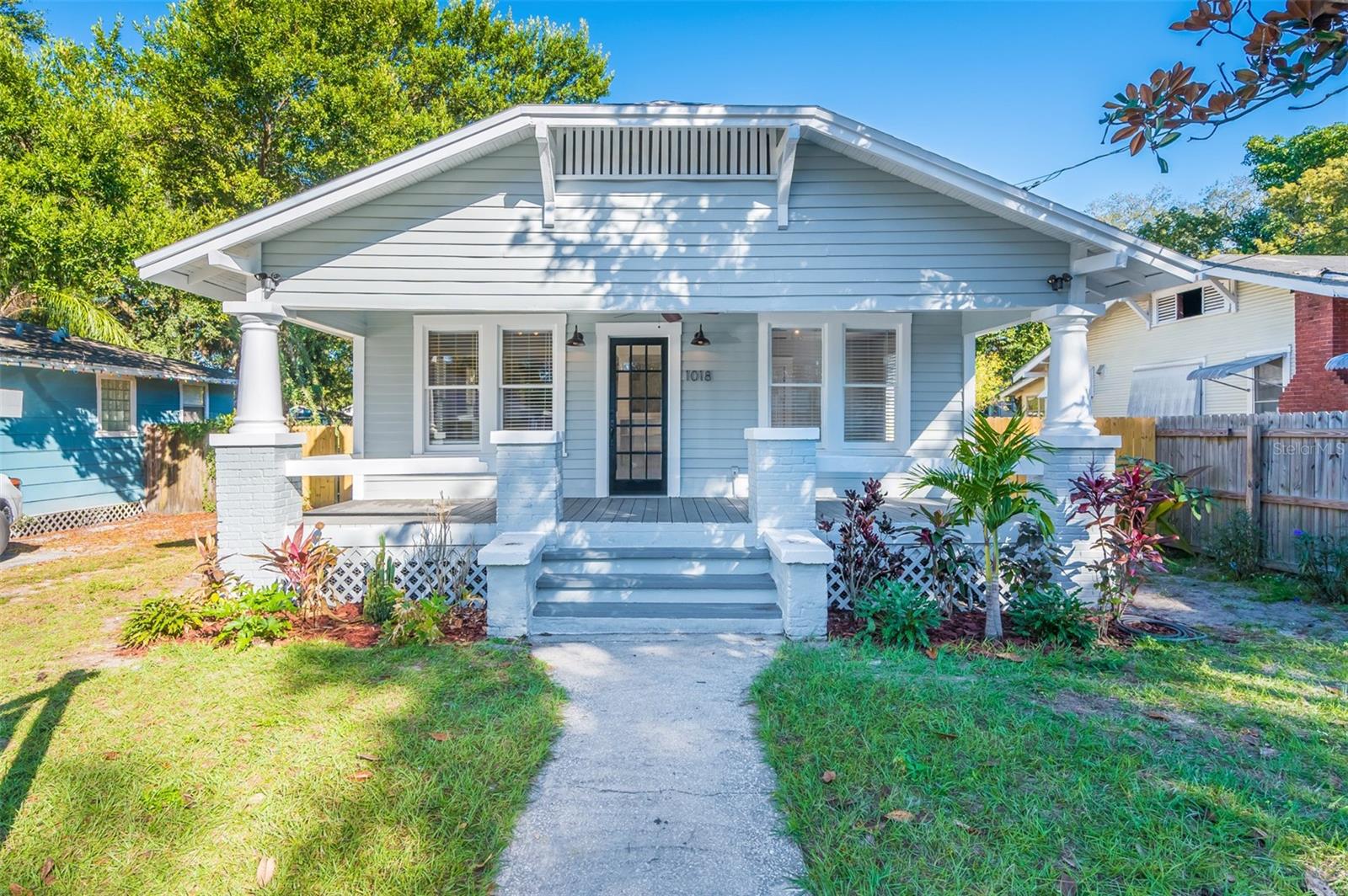 1018 E Emma Street