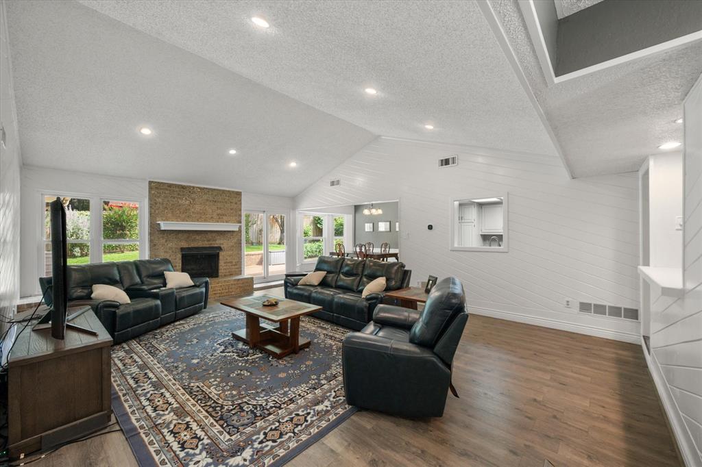 1113 Rusdell Drive