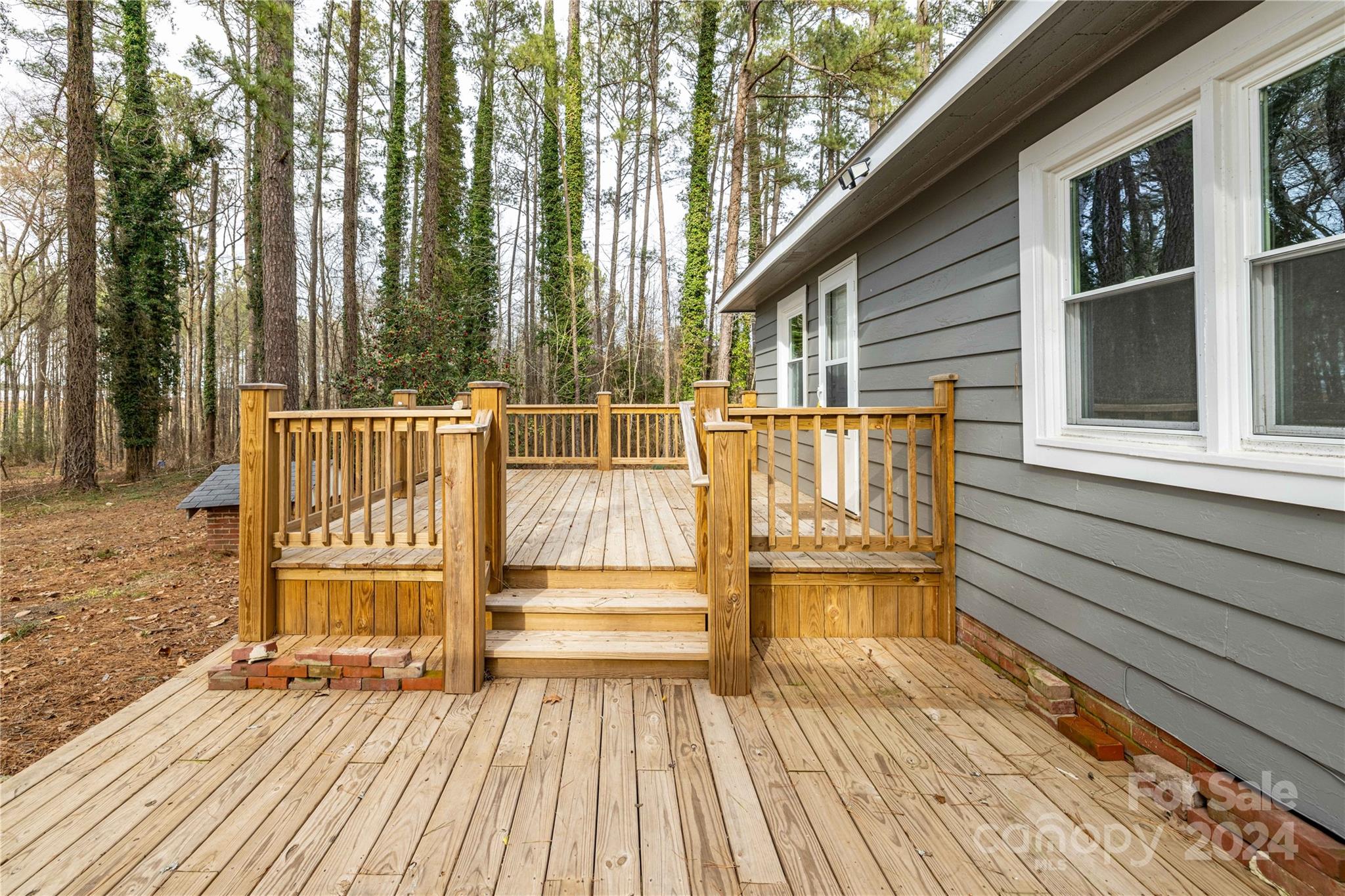 1284 Haywood Road