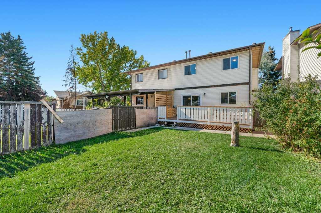 3 Falsby Place NE