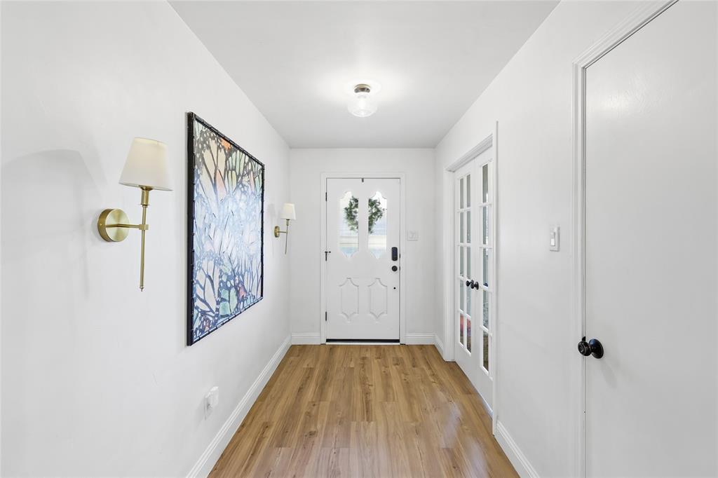 5008 Lake View Circle