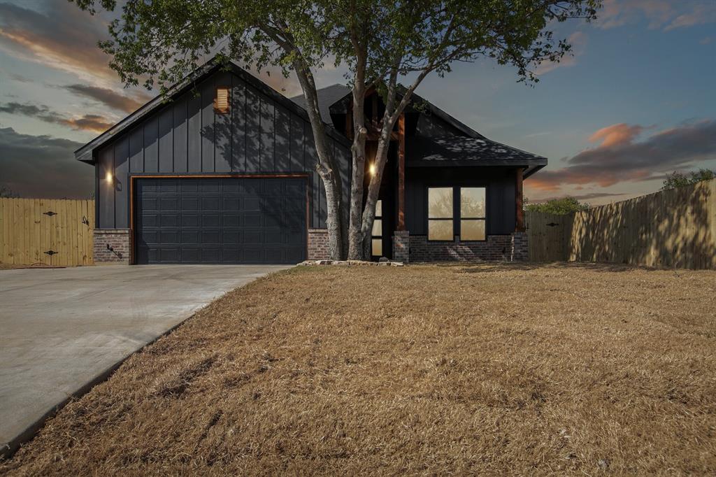 1213 E Butler Street