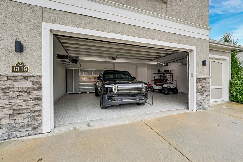 6119 NW 104th Terrace