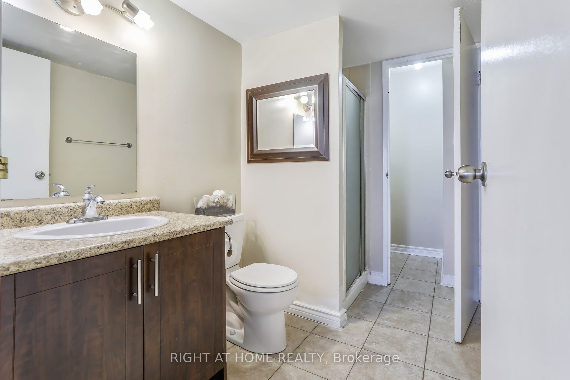 25 Trailwood Dr 904