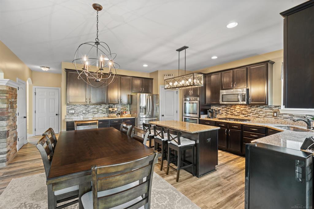 717 Dennison Court