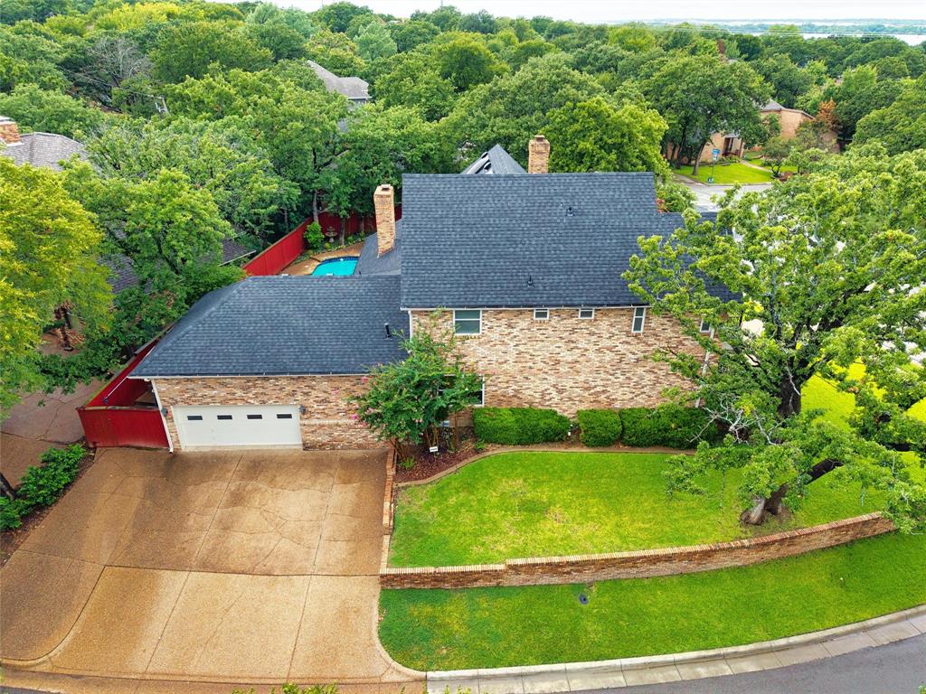 6512 Shorewood Drive