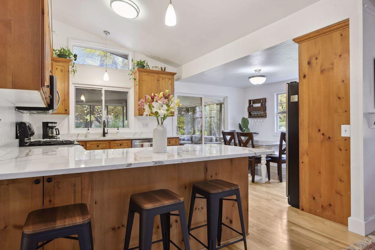 25640 Sunnyvale Lane