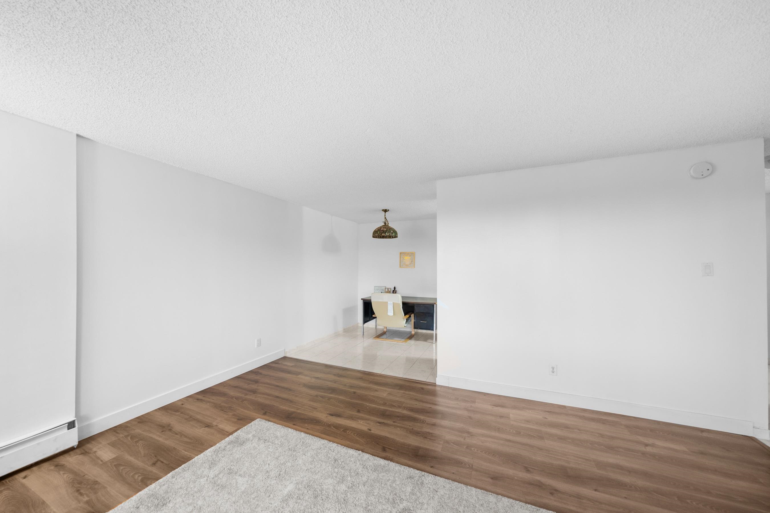 4300 Mayberry Street 1606
