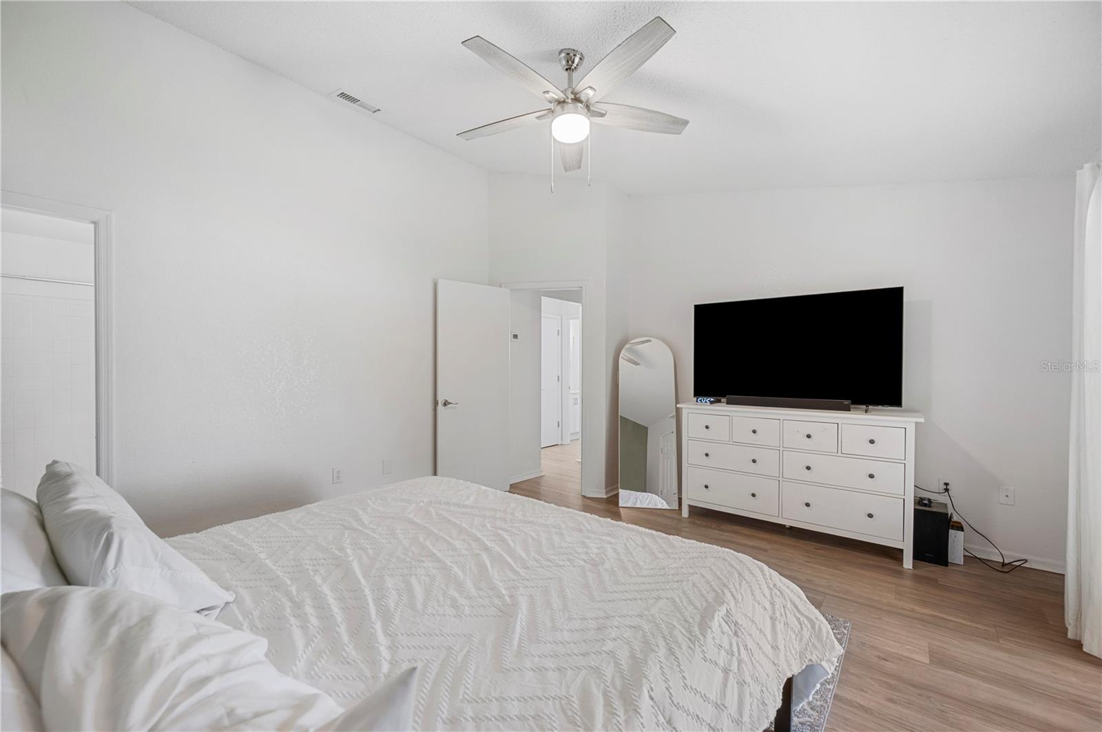 1009 Meadowood Pointe Road