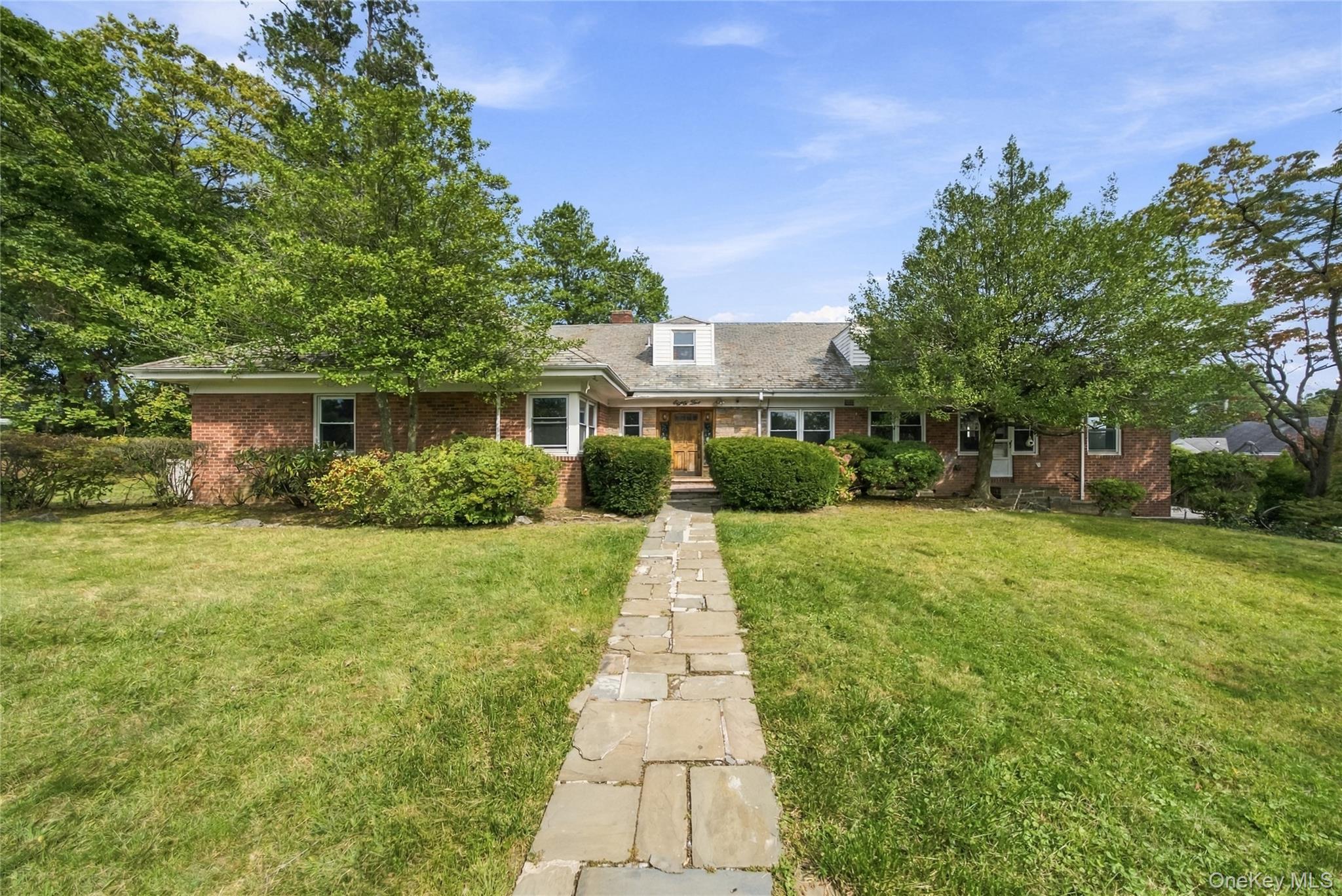 85 Del Rey Drive