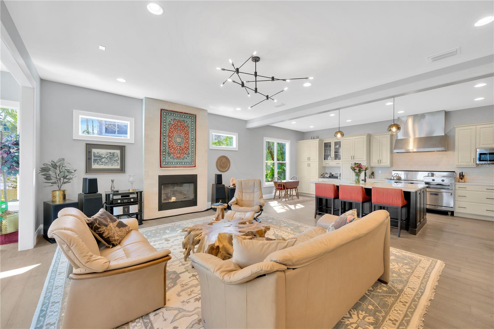 2802 Northpointe Lane