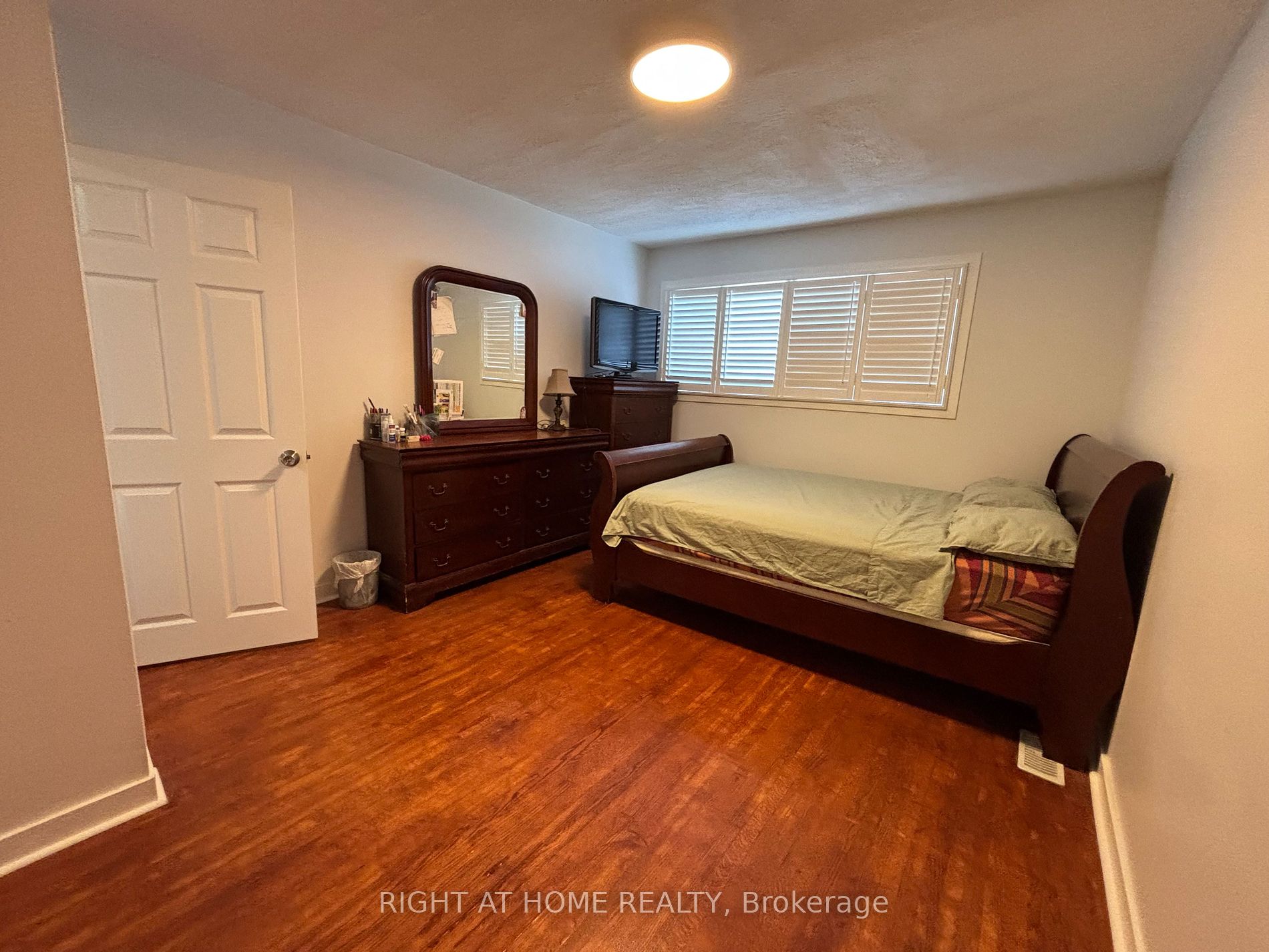242 Roywood Dr