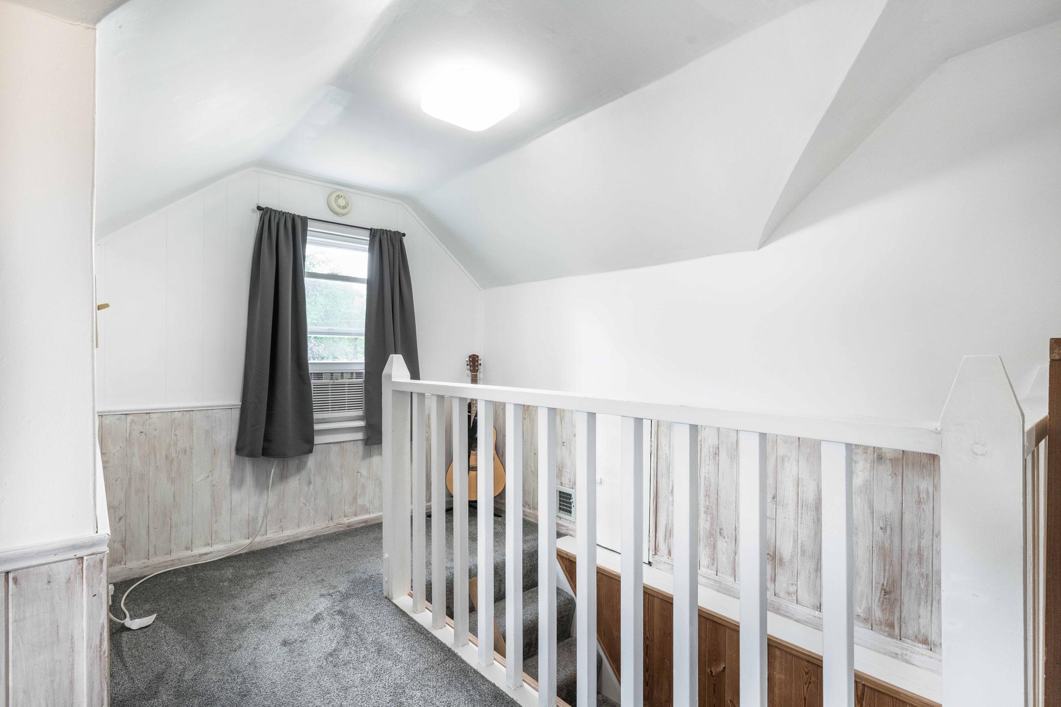 1121 N Cleveland Avenue