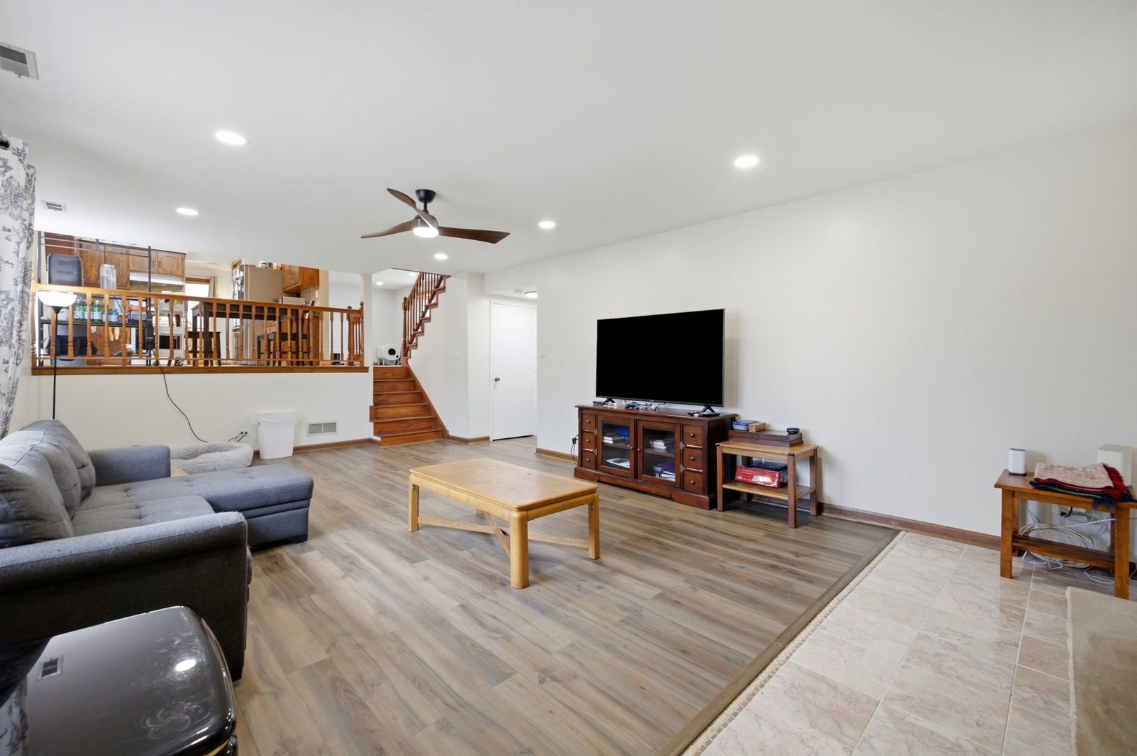 8612 Carriage Lane