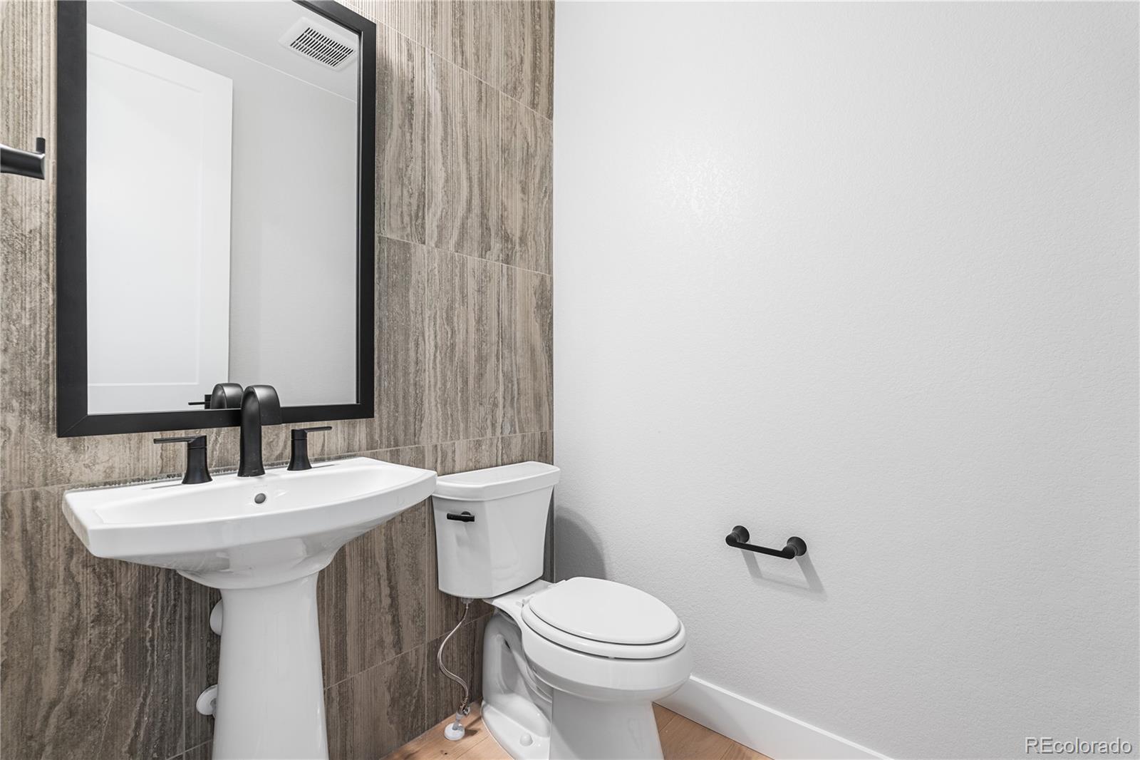 6529 Still Pine Circle