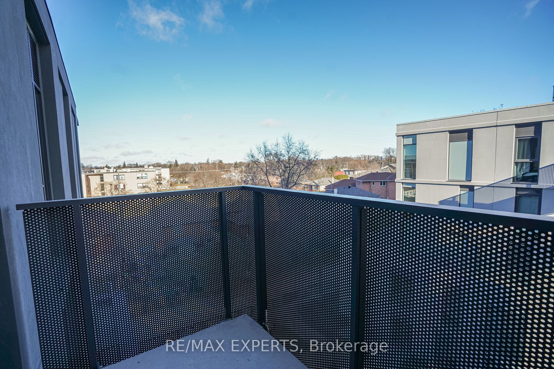 500 Wilson Ave 532