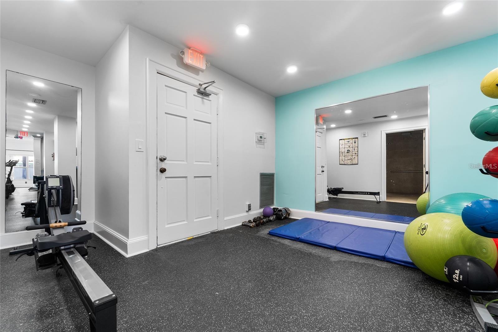 4950 Gulf Boulevard 807