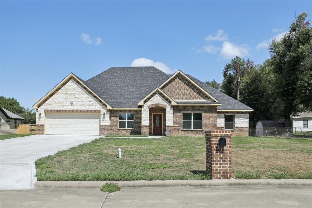 1702 Kings Lane