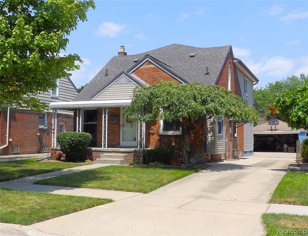 HAVE A LARGE FAMILY?  WELCOME HOME TO THIS BEAUTIFUL ALMOST 2100 SQ FT HOME IN THE ALLEN PARK SCHOOL DISTRICT >>> ** THIS GEM IS WARM AND READY FOR IT'S NEW FAMILY ** OFFERING 4 BEDROOMS INCLUDING A BEDROOM ON MAIN FLOOR ** 2 FULL BEAUTIFUL BATHROOMS AND A HALF BATH IN THE BASEMENT ** FULL UPDATED KITCHEN WITH PLENTY OF CUPBOARD SPACE AND COUNTERS INCLUDES A DINING ROOM FOR FAMILY DINNERS  ** HARDWOOD FLOORING & CARPET THROUGHOUT MOST OF THE MAIN FLOOR ** THE MAIN FLOOR ALSO INCLUDES AN (OFFICE) LEADING TO A LARGE FAMILY ROOM FOR ENTERTAINING ETC... AND A SEPARATE LIVING ROOM FOR THE KIDS ** EVERY DETAIL OF THE HOME HAS BEEN CAREFULLY CONSIDERED ** NATURAL LIGHTING THROUGHOUT WHICH INCLUDES NEWER WINDOWS 2013 ** THE SECOND FLOOR WAS ADDED IN 2001, THE FLOOR BOASTS 3 BEDROOMS AND A FULL BATHROOM WITH SHOWER AND JACUZZI TUB ** ALMOST 2100 SQ FT OF LIVING SPACE FOR A LARGE FAMILY ** HOME ALSO FEATURES: ** 3D SHINGLE ROOF  ** GLASS BLOCK WINDOWS ** LARGE PRIVATE FENCED BACKYARD FOR THE KIDS OR ENTERTAINING ** THE OVERSIZED DRIVEWAY LEADS TO A 2 CAR GARAGE WITH ELECTRICITY AND A ELECTRIC GARAGE DOOR OPENER WITH KEYPAD ** EXCELLENT LOCATION, CLOSE TO SHOPPING, RESTAURANTS, PLACES OF WORSHIP, FREEWAYS..ETC ** SELLER IS EXCLUDING THE REFRIGERATOR IN THE BASEMENT ALL OTHER APPLIANCES STAY ** CERTIFICATE OF OCCUPANCY AT CLOSE