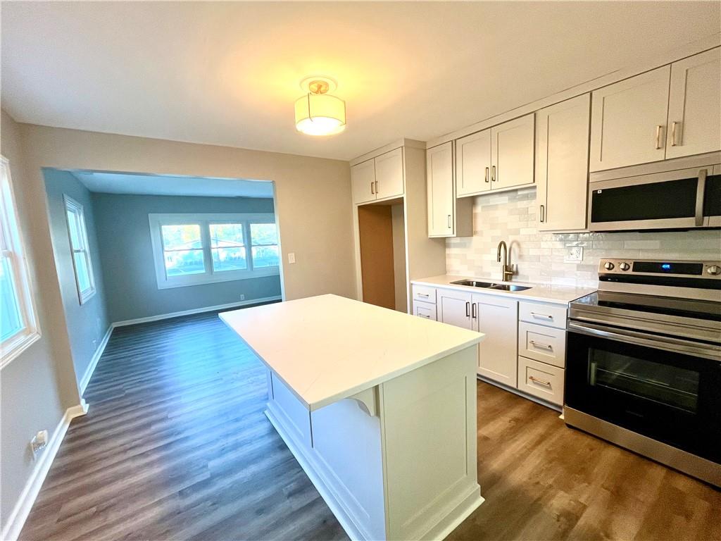 11036 N Locust Street