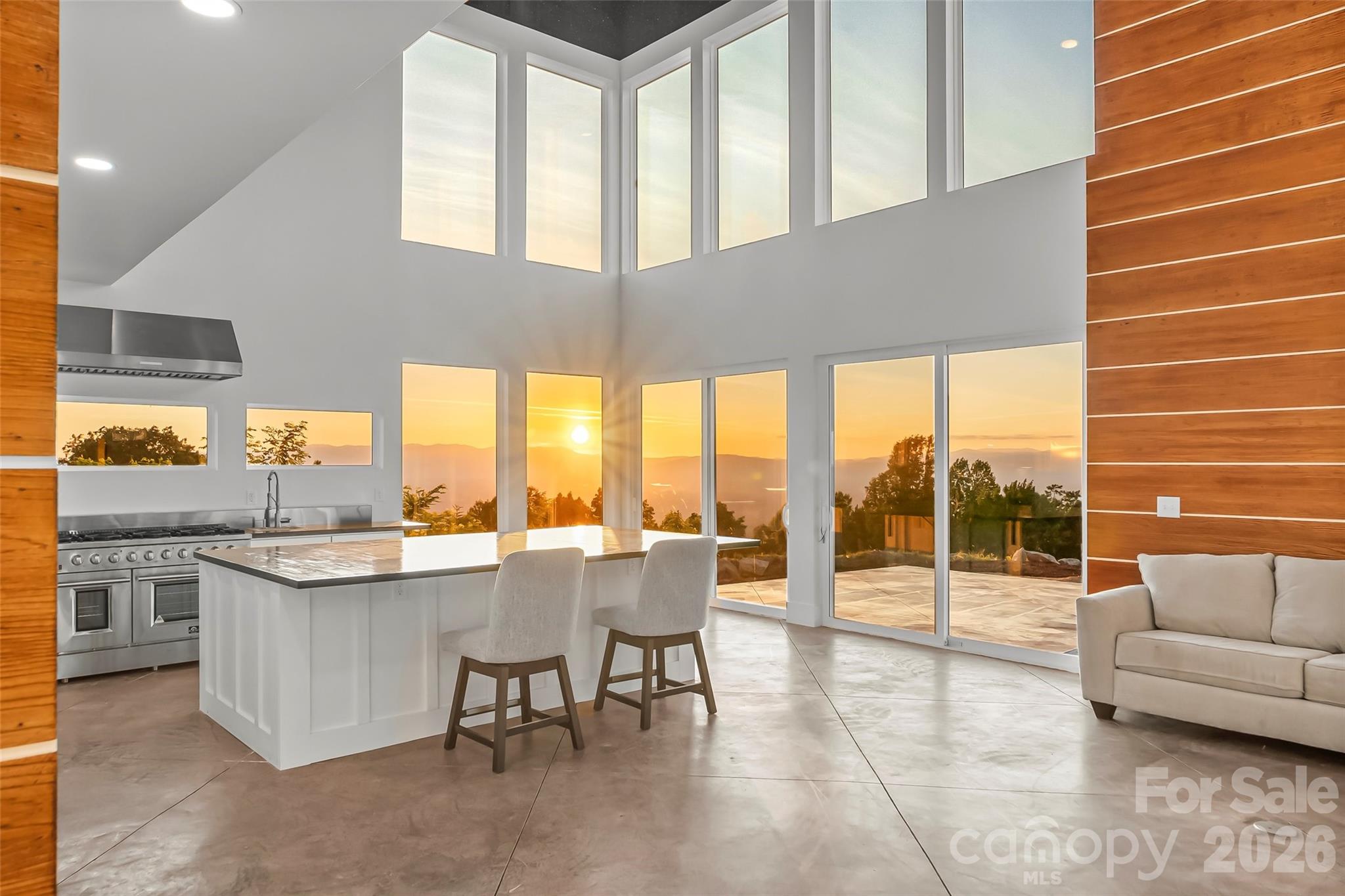 6718 Walkertop Mountain Heights Drive