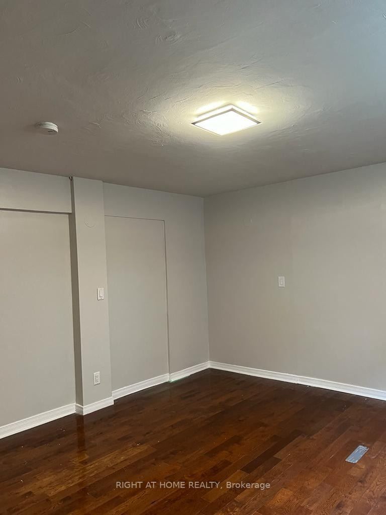 328 Malaga Rd