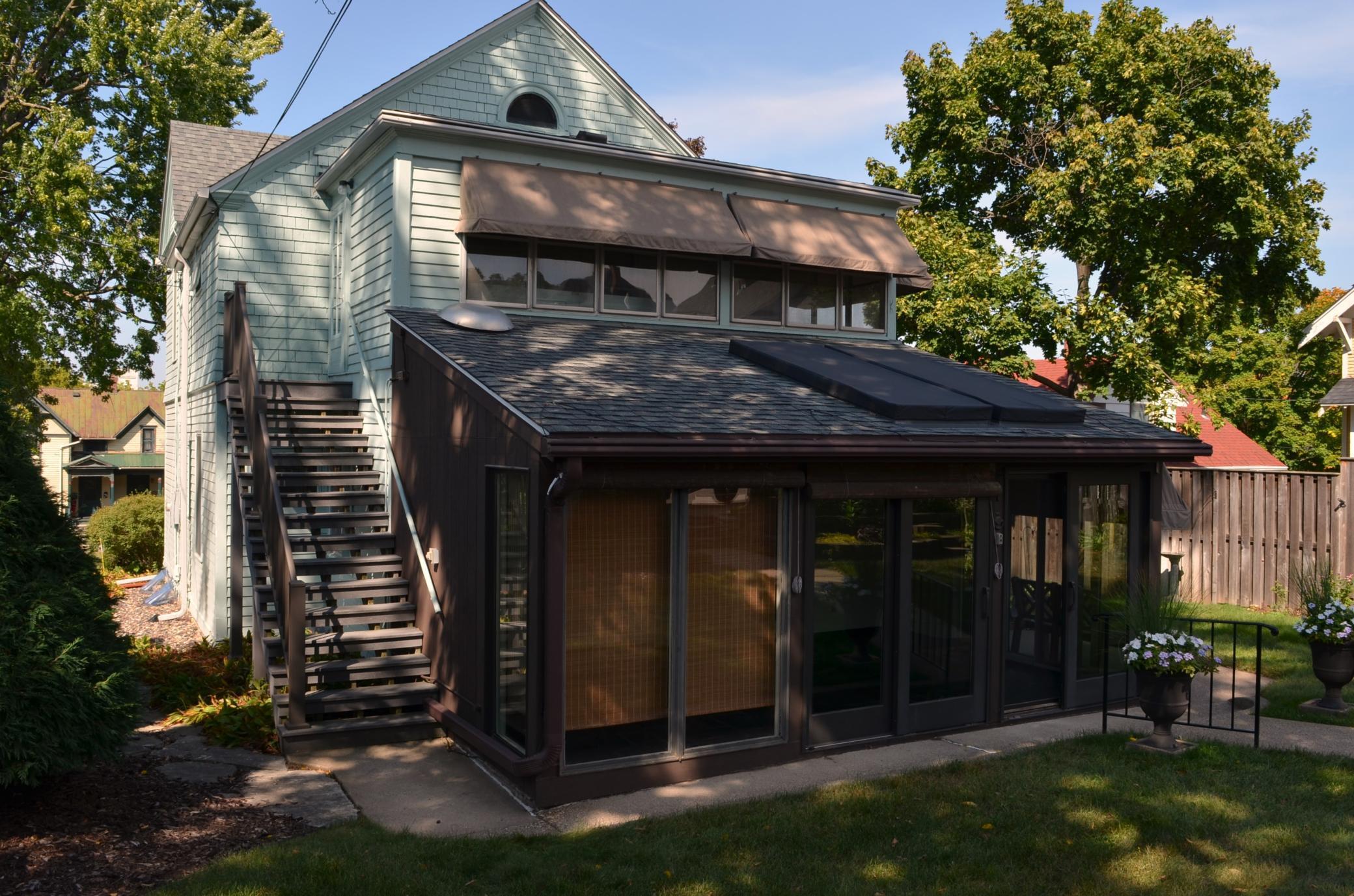 709 W 4th Street