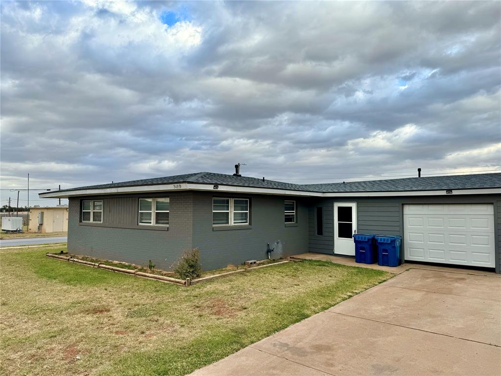 310 Sioux Trail