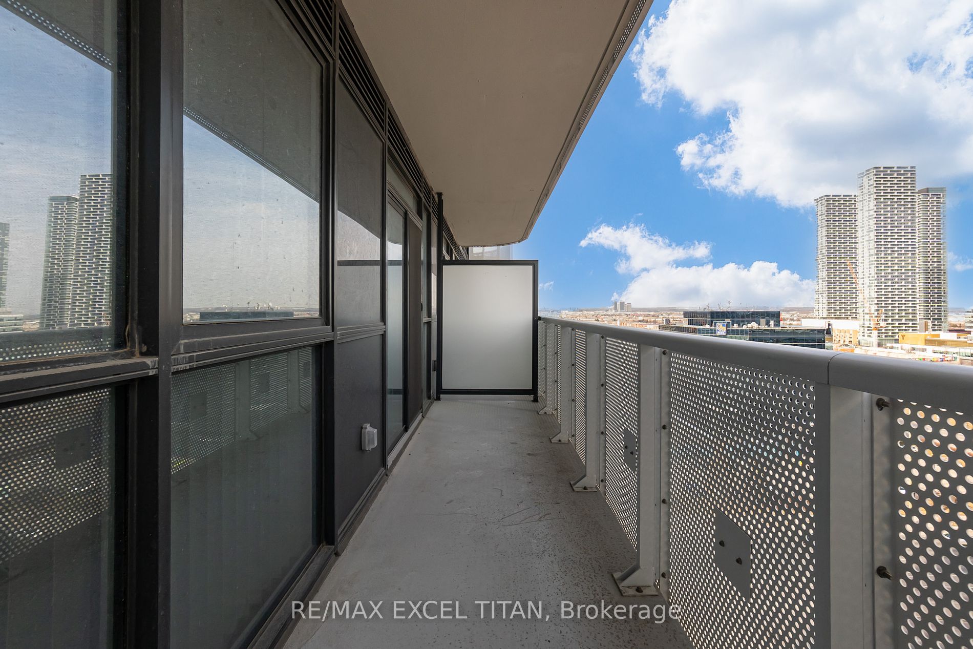 225 Commerce St 1501