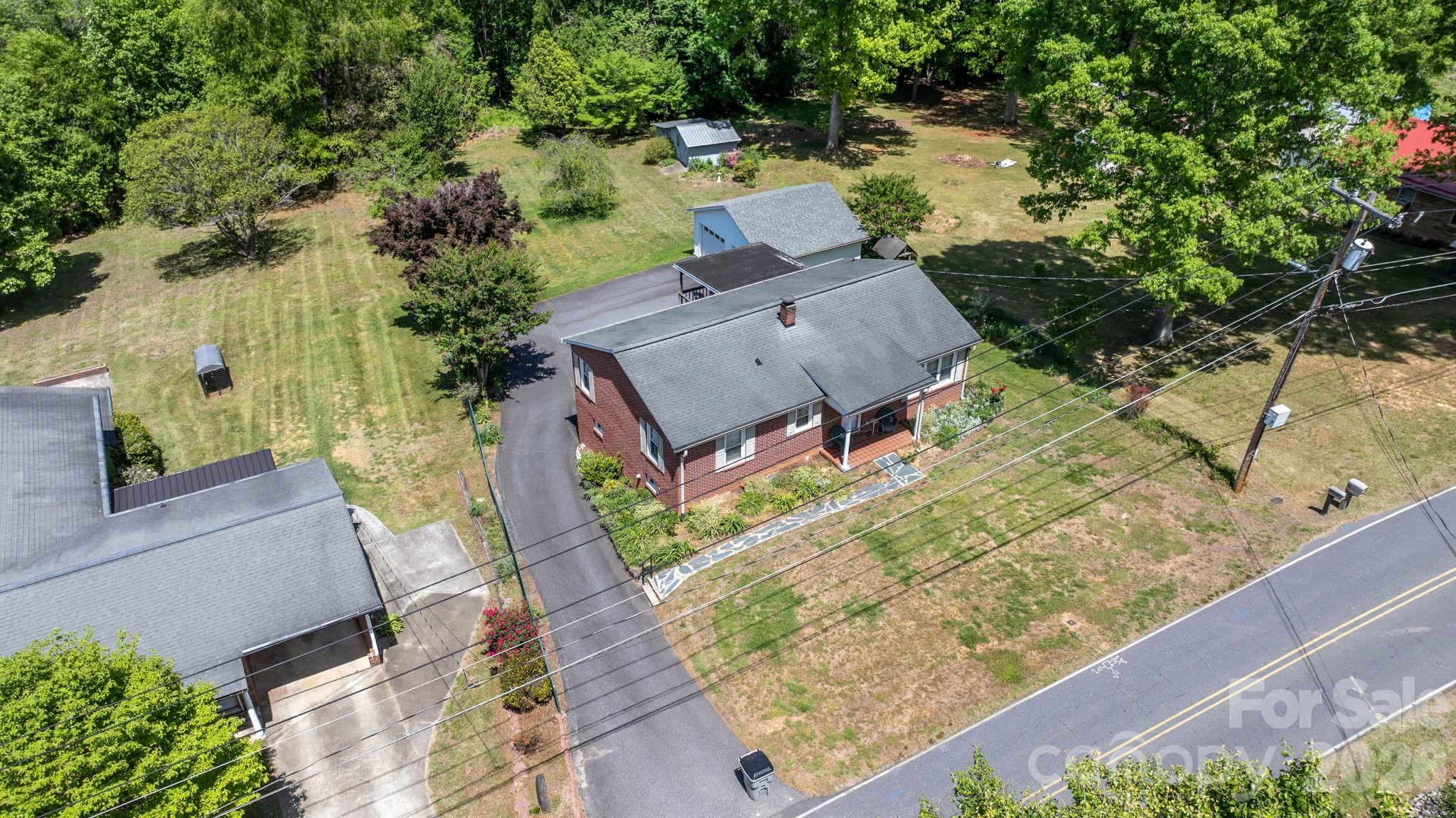 406 Swanson Drive SW