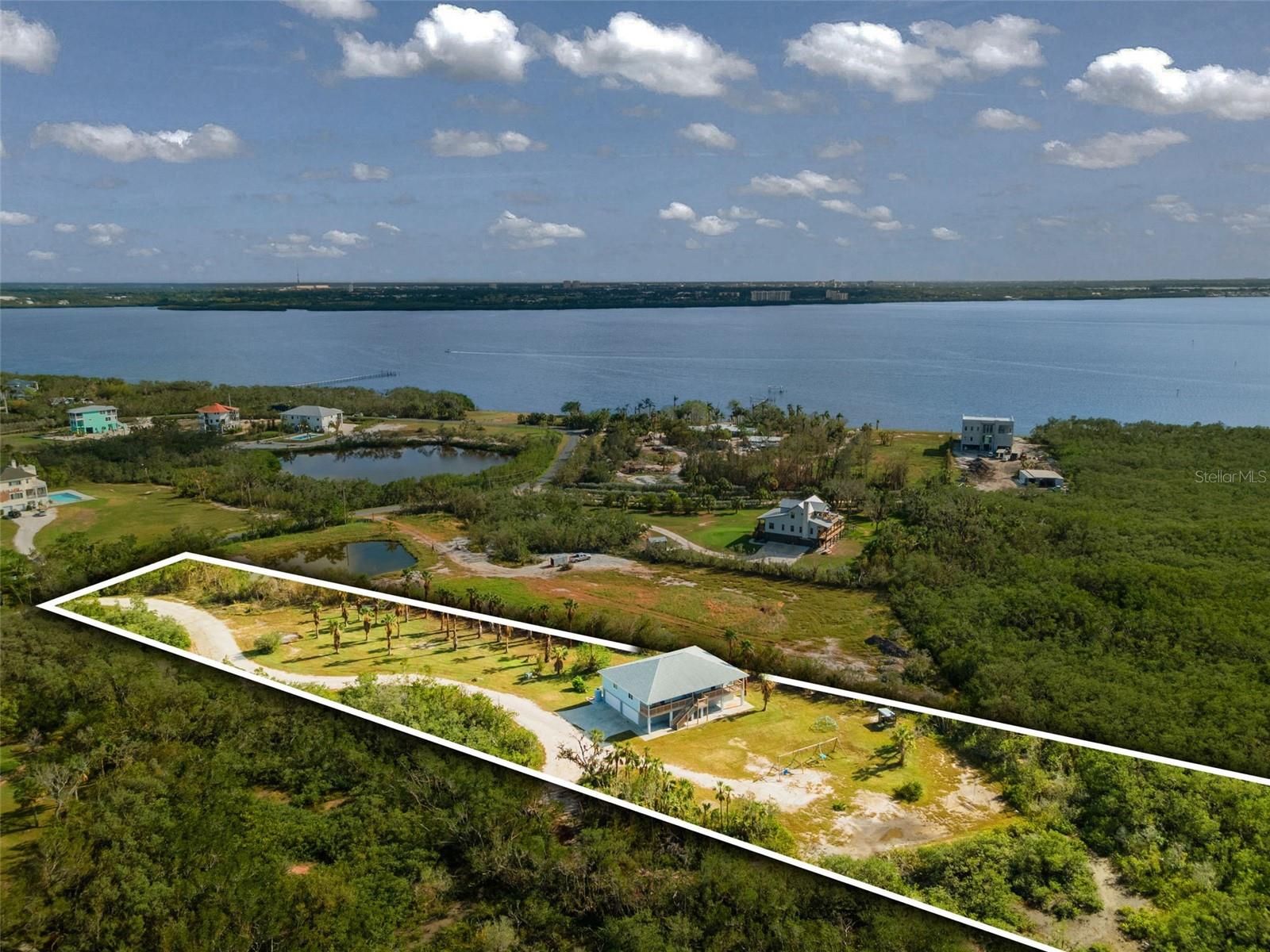 445 Horseshoe Loop Road